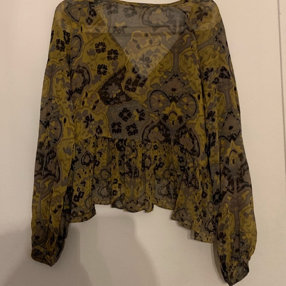 Aritzia Wilfred Silk Blouse - Picture 7 of 8